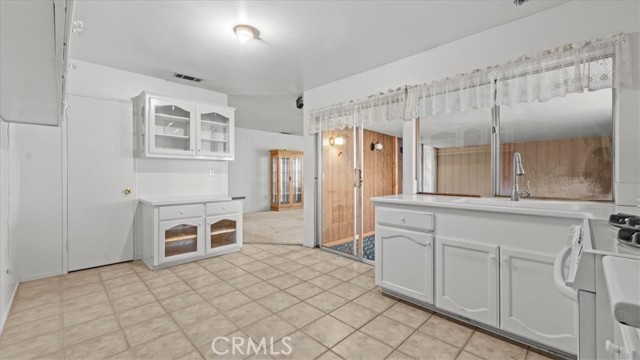 Detail Gallery Image 7 of 22 For 9075 Cabrillo, Riverside,  CA 92503 - 3 Beds | 1 Baths