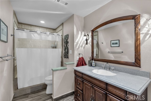 Detail Gallery Image 18 of 52 For 6712 Mission Grove Pkwy, Riverside,  CA 92506 - 5 Beds | 3 Baths