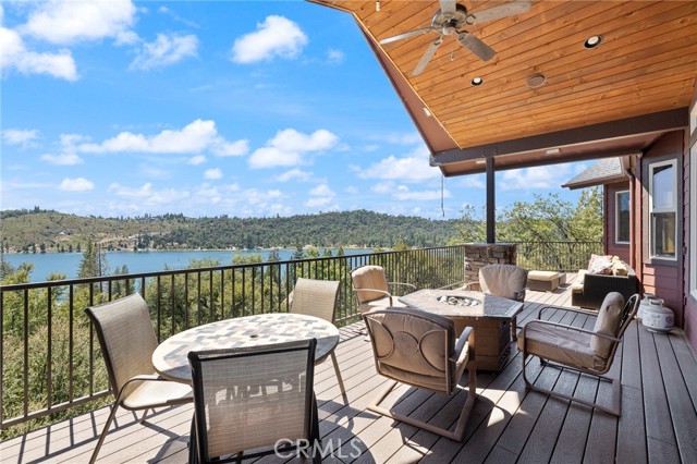 39828 Granite Ridge Lane, Bass Lake CA: https://media.crmls.org/medias/2ae547df-9119-4359-9ac7-184ba58e22e1.jpg