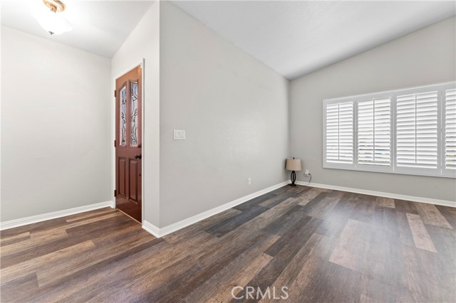 Image 10 of 37 For 39781 Pin Oak Court