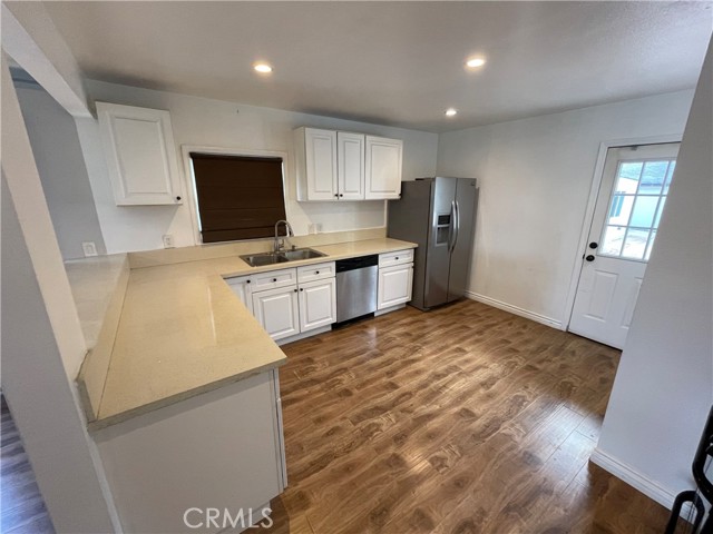 Detail Gallery Image 5 of 16 For 1407 S Ross, Santa Ana,  CA 92707 - 3 Beds | 1 Baths