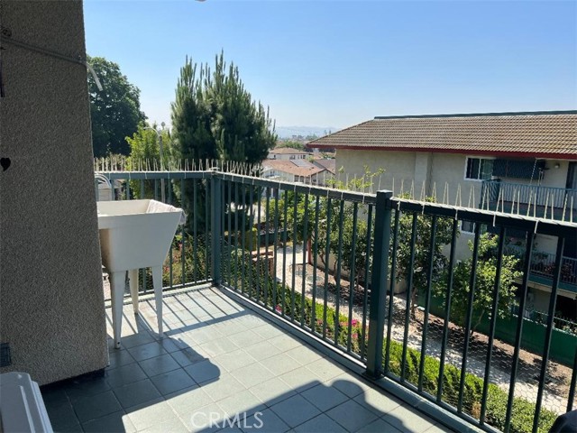 Image 22 of 27 For 321 Orange Avenue 306