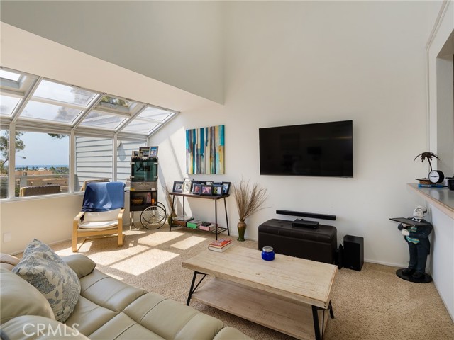 220 The Village, Redondo Beach, California 90277, 1 Bedroom Bedrooms, ,1 BathroomBathrooms,Residential,Sold,The Village,SB24153464