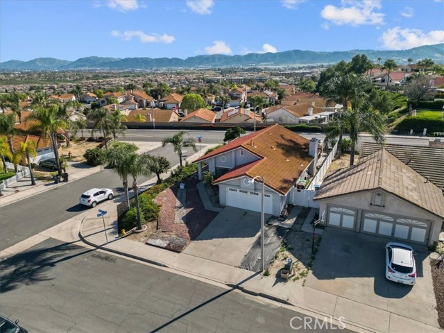 Detail Gallery Image 6 of 15 For 39769 Firethorn Ct, Murrieta,  CA 92563 - 3 Beds | 2 Baths