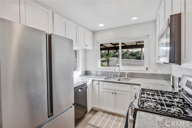 4657 Chateau Place, San Diego CA: https://media.crmls.org/medias/2ae7d226-7d9d-4abc-8307-406a2075fb4b.jpg