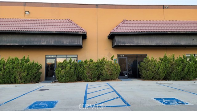17229 Lemon Street, Hesperia, California 92345, ,Commercial Lease,For Rent,17229 Lemon Street,CRHD24210681