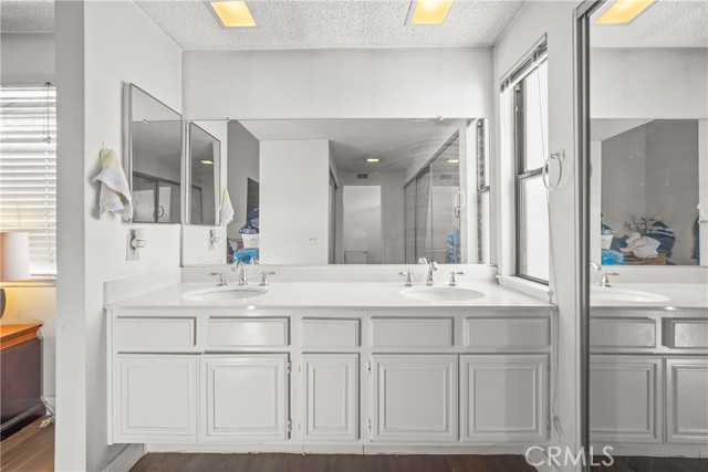 Detail Gallery Image 25 of 35 For 2441 Chandler Ave #4,  Simi Valley,  CA 93065 - 3 Beds | 2/1 Baths