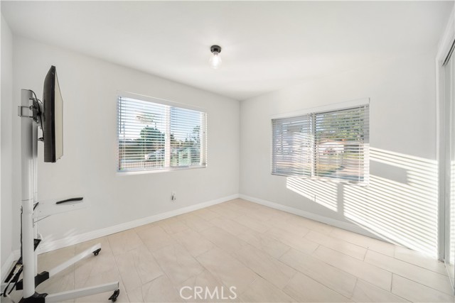 Detail Gallery Image 39 of 44 For 1610 N Amador Ave, Ontario,  CA 91764 - 5 Beds | 3 Baths