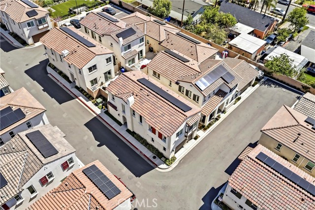 Detail Gallery Image 32 of 34 For 335 Carson Ct, Rialto,  CA 92376 - 3 Beds | 2/1 Baths