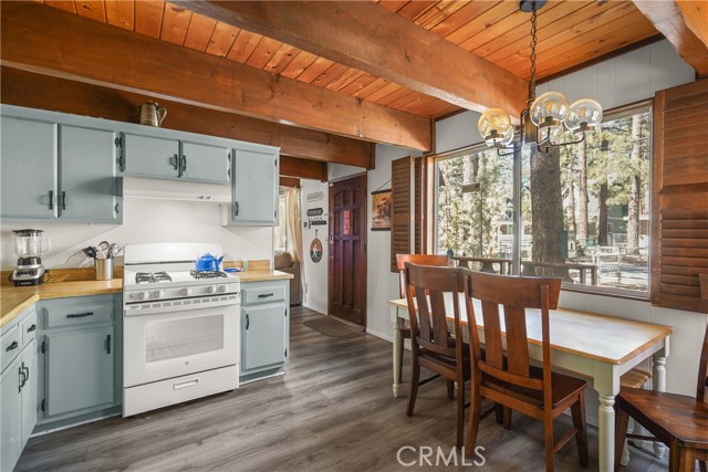 Detail Gallery Image 15 of 35 For 964 Michael Ave, Big Bear City,  CA 92314 - 2 Beds | 2 Baths