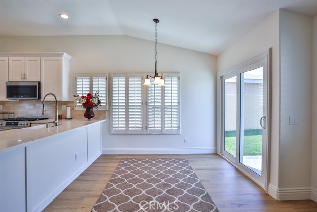 675 Avenida Terrazo, Corona CA: https://media.crmls.org/medias/2aebbd35-d611-4641-8d02-51dcfe3e0cad.jpg