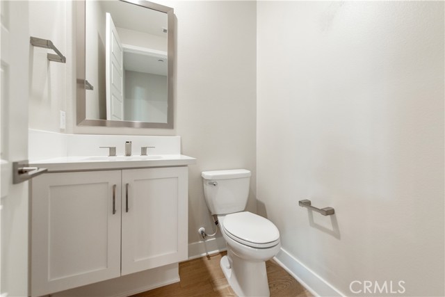 Detail Gallery Image 10 of 32 For 61 Einstein, Irvine,  CA 92618 - 4 Beds | 3/2 Baths