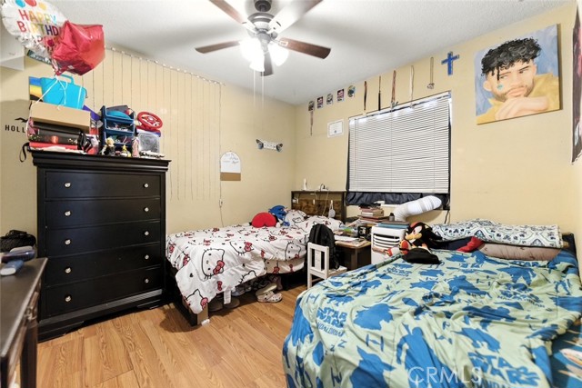 8876 Cypress Avenue, Riverside CA: https://media.crmls.org/medias/2aecd171-2d27-4889-8a03-823aa8dc3c7c.jpg