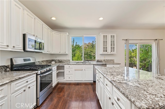7066 Hayden Avenue, Corona CA: https://media.crmls.org/medias/2aed4139-a43d-4154-82d6-3cb41d2de695.jpg
