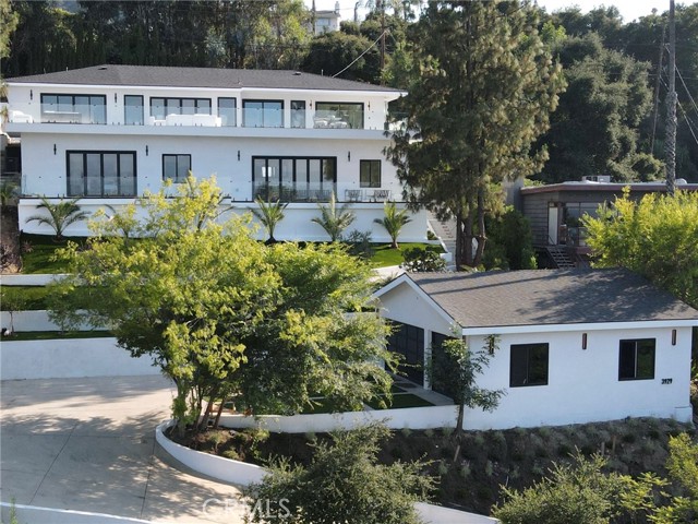 3929 Fredonia Drive, Los Angeles, California 90068, 5 Bedrooms Bedrooms, ,4 BathroomsBathrooms,Single Family Residence,For Sale,Fredonia,IG24155650