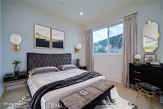 Detail Gallery Image 7 of 19 For 257 S Avenue 54 #1/4,  Los Angeles,  CA 90042 - 4 Beds | 4/1 Baths