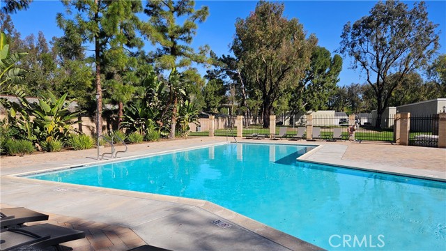 Detail Gallery Image 44 of 49 For 23160 Newport Ln #9,  Yorba Linda,  CA 92887 - 2 Beds | 2/1 Baths