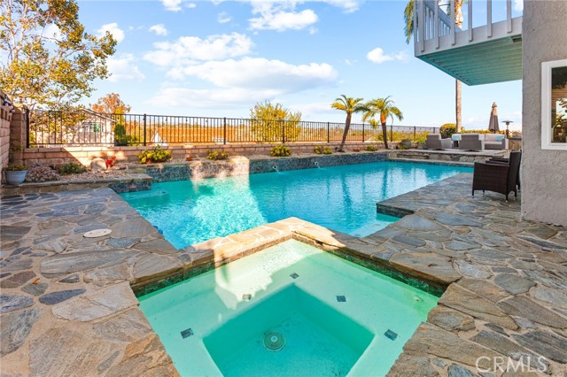 23382 Via Chiripa, Mission Viejo CA: https://media.crmls.org/medias/2aef4291-b67f-4173-a676-bcaa5cc07f77.jpg