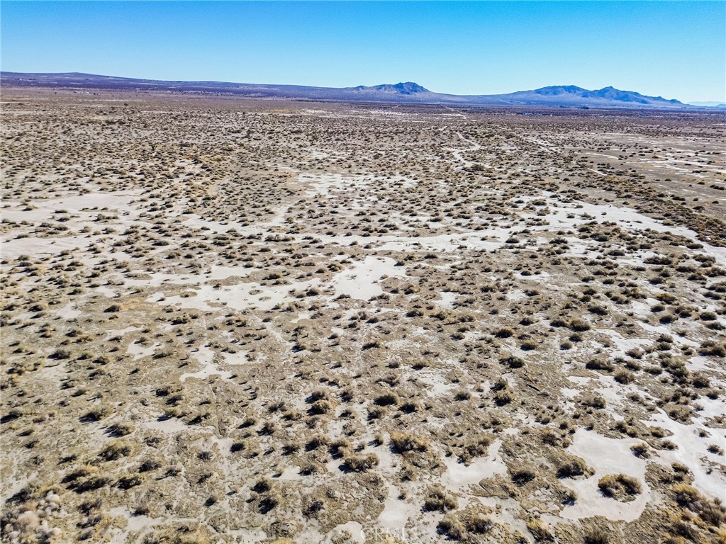 MLS #OC25280725 image #33