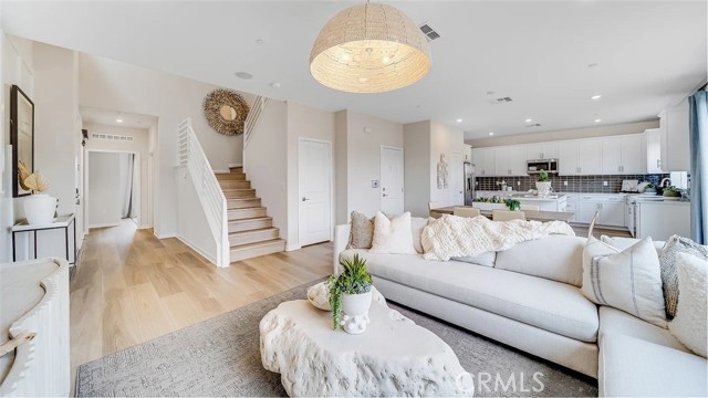 Detail Gallery Image 7 of 22 For 2648 Birdsong Privado, Ontario,  CA 91761 - 4 Beds | 3 Baths