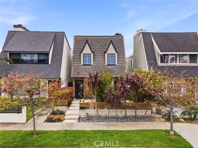 Detail Gallery Image 44 of 47 For 220 Detroit Ave, Huntington Beach,  CA 92648 - 3 Beds | 2/1 Baths