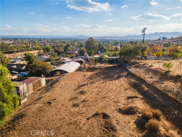 Detail Gallery Image 32 of 36 For 5269 Felspar St, Jurupa Valley,  CA 92509 - 4 Beds | 2 Baths