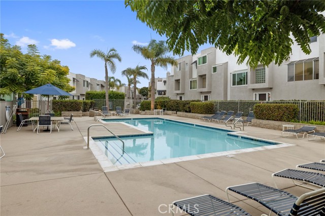 501 Herondo Street, Hermosa Beach, California 90254, 3 Bedrooms Bedrooms, ,2 BathroomsBathrooms,Residential,For Sale,Herondo,SB25176231