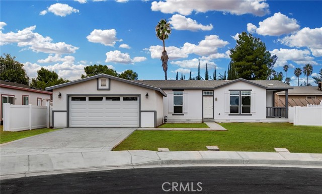 Detail Gallery Image 2 of 37 For 748 Larissa, Perris,  CA 92570 - 3 Beds | 2 Baths