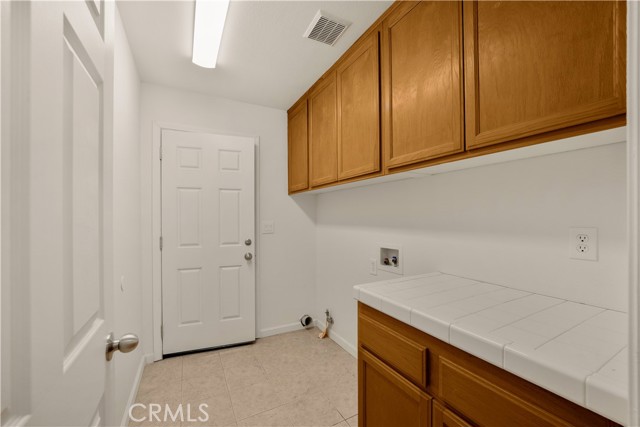 Detail Gallery Image 15 of 35 For 2342 N Juleston Dr, Santa Maria,  CA 93458 - 7 Beds | 3 Baths