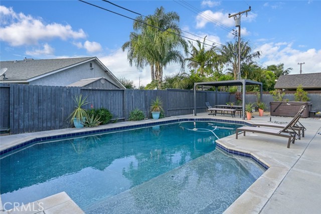 20121 Bushard Street, Huntington Beach CA: https://media.crmls.org/medias/2af4caae-1fff-4de4-8fd5-6ad3f58e375a.jpg