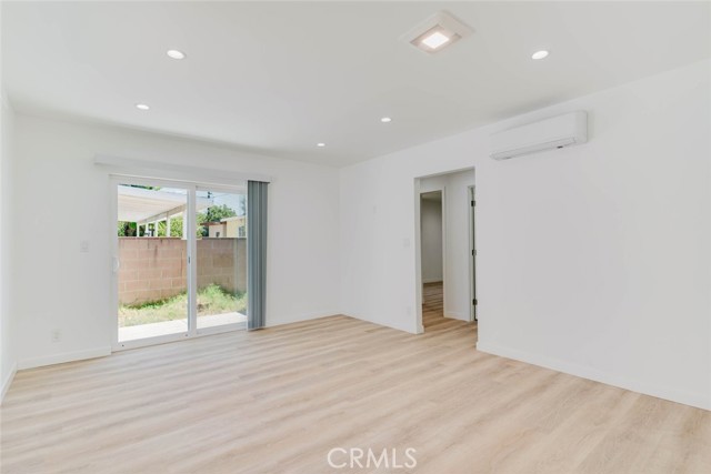 13138 Corcoran photo 8