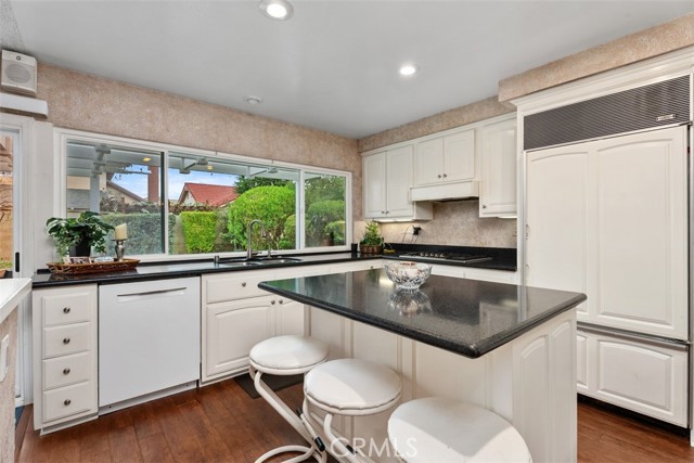 Detail Gallery Image 7 of 25 For 5851 Wellson Dr, Cypress,  CA 90630 - 3 Beds | 3 Baths