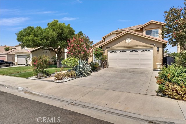 Detail Gallery Image 5 of 31 For 5153 Wenachee Way, Jurupa Valley,  CA 92509 - 4 Beds | 3 Baths