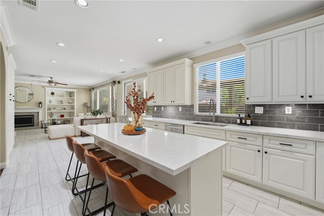 Image 11 of 37 For 27687 Fairmont