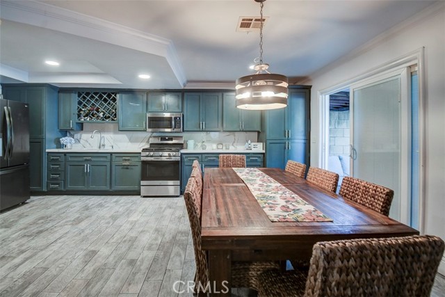 2119 W Edinger UNIT A, Santa Ana CA: https://media.crmls.org/medias/2af875f3-9c54-4de0-99d0-27aadfe08679.jpg