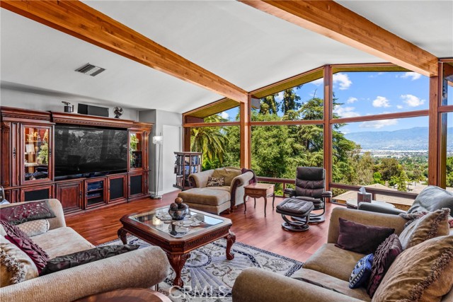 1471 Rosehill, Redlands CA: https://media.crmls.org/medias/2af8fd47-636c-47a5-8e13-0ae1506a190d.jpg