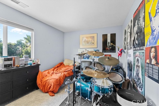11868 Bunker Hill Drive, Rancho Cucamonga CA: https://media.crmls.org/medias/2af99f70-a40e-46fb-b9ea-30d976f2b75a.jpg