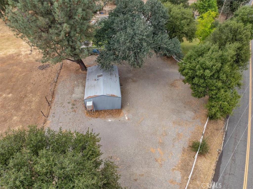 https://media.crmls.org/medias/2afa6021-40c0-48e2-be21-fb52ef950db8.jpg?preset=X-Large