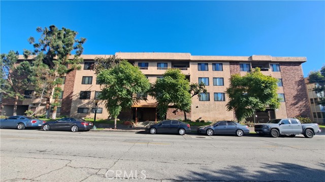 Detail Gallery Image 2 of 32 For 316 N Maryland Ave #109,  Glendale,  CA 91206 - 2 Beds | 2 Baths