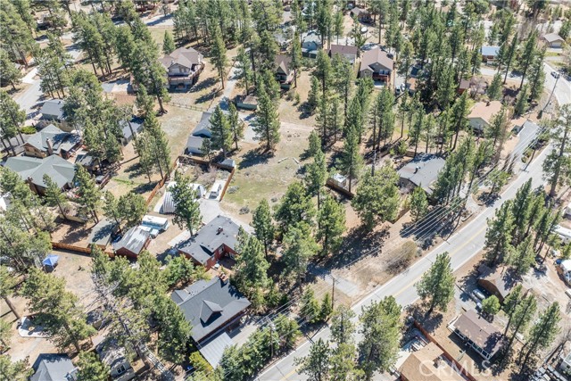 Detail Gallery Image 12 of 18 For 351 Edgemoor, Big Bear Lake,  CA 92315 - – Beds | – Baths