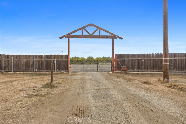 Detail Gallery Image 52 of 54 For 23040 Snow Rd, Bakersfield,  CA 93314 - 3 Beds | 2/1 Baths