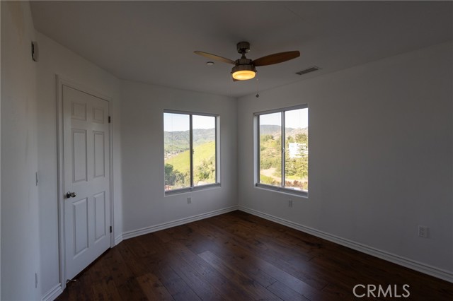 1259 Gonzales Road, Simi Valley CA: https://media.crmls.org/medias/2afc9cc0-2195-4824-88cf-5d50499fc8b2.jpg