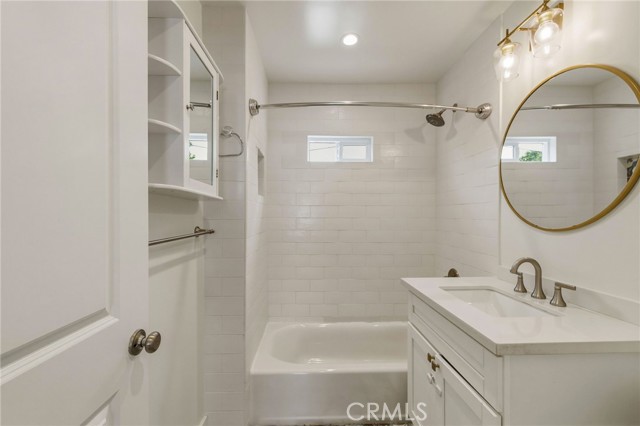 Detail Gallery Image 15 of 24 For 826 Oro, San Pedro,  CA 90731 - 2 Beds | 1 Baths