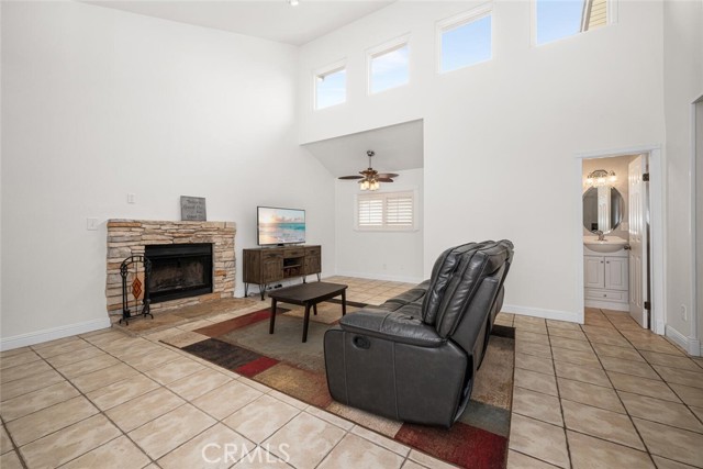 Image 17 of 55 For 590 Espanita