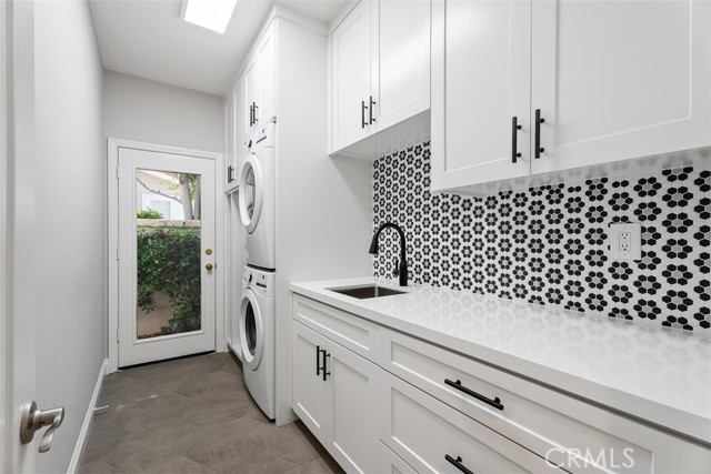 22 Serna, Rancho Santa Margarita CA: https://media.crmls.org/medias/2afd8a78-5fbe-4ab6-a283-3c74e3559424.jpg