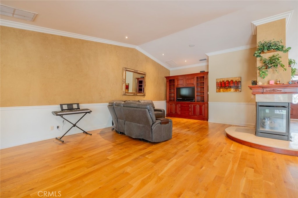 MLS #SR25197404 image #13