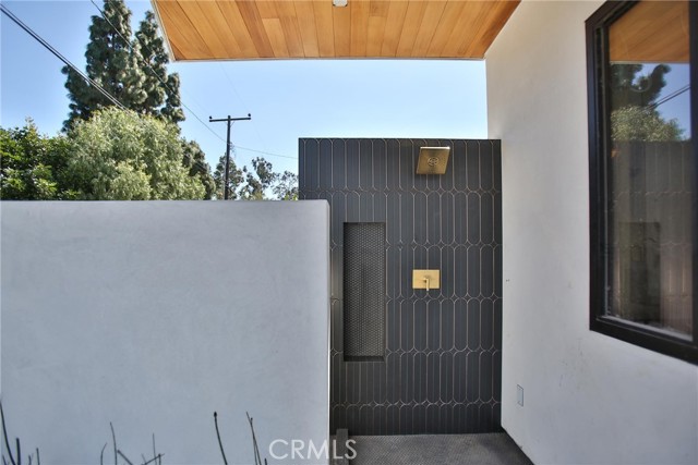 Detail Gallery Image 55 of 64 For 2398 Redlands Dr, Newport Beach,  CA 92660 - 5 Beds | 5/1 Baths