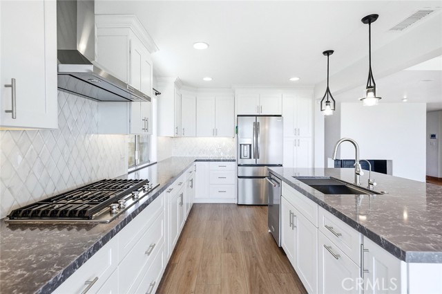 Detail Gallery Image 12 of 28 For 3284 Montellano Ave, Hacienda Heights,  CA 91745 - 5 Beds | 3 Baths