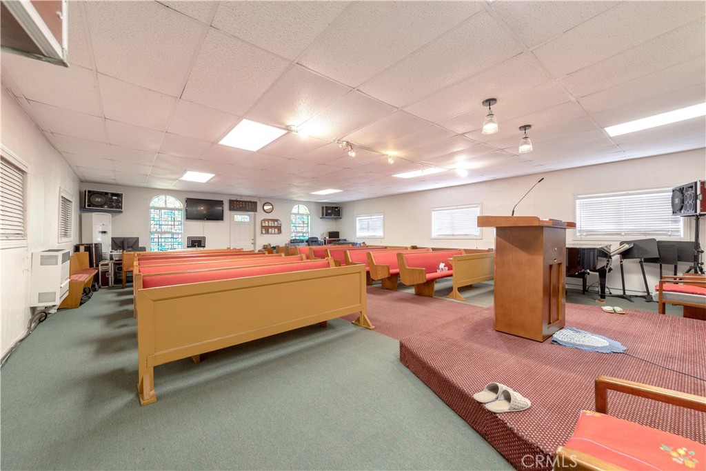 MLS #DW25098169 img 2