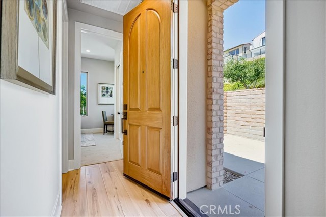 100 Bozeman, Irvine CA: https://media.crmls.org/medias/2affed65-261d-4a67-bea9-0795eaa6ef60.jpg